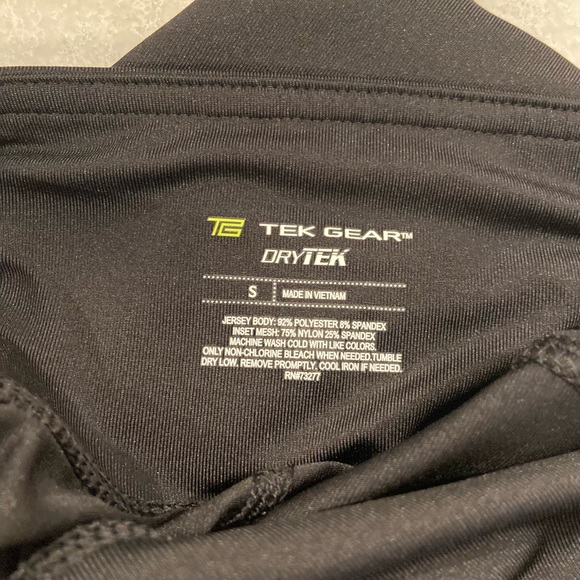 Yoga pants Tech Gear black with purple SMALL drytech inset mesh - Picture 6 of 6